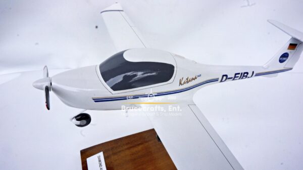 Diamond DA-20 Katana D-EIBJ - Image 13